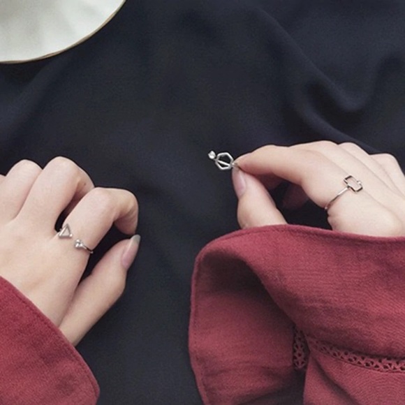 NEW!💙💎BUNDLE OF 3! GEOMETRIC RINGS💎💙SILVERY CZ - Picture 2 of 16